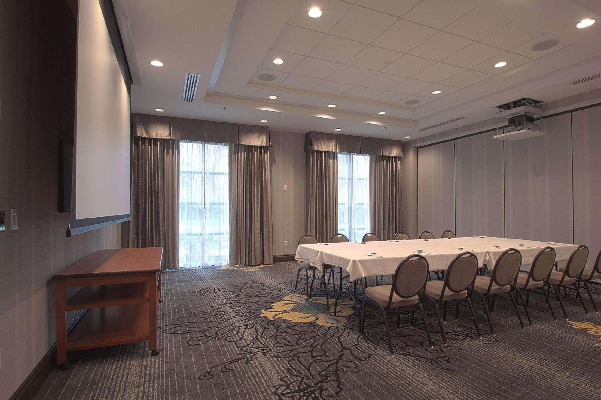 Hampton Inn & Suites Columbus/University Area Εξωτερικό φωτογραφία