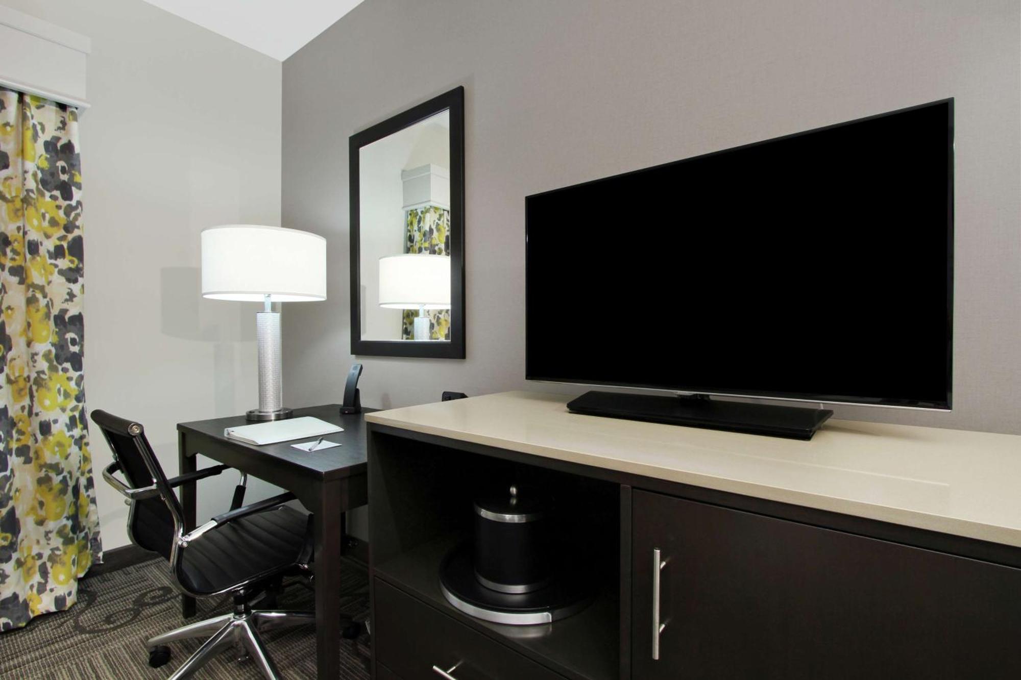 Hampton Inn & Suites Columbus/University Area Εξωτερικό φωτογραφία
