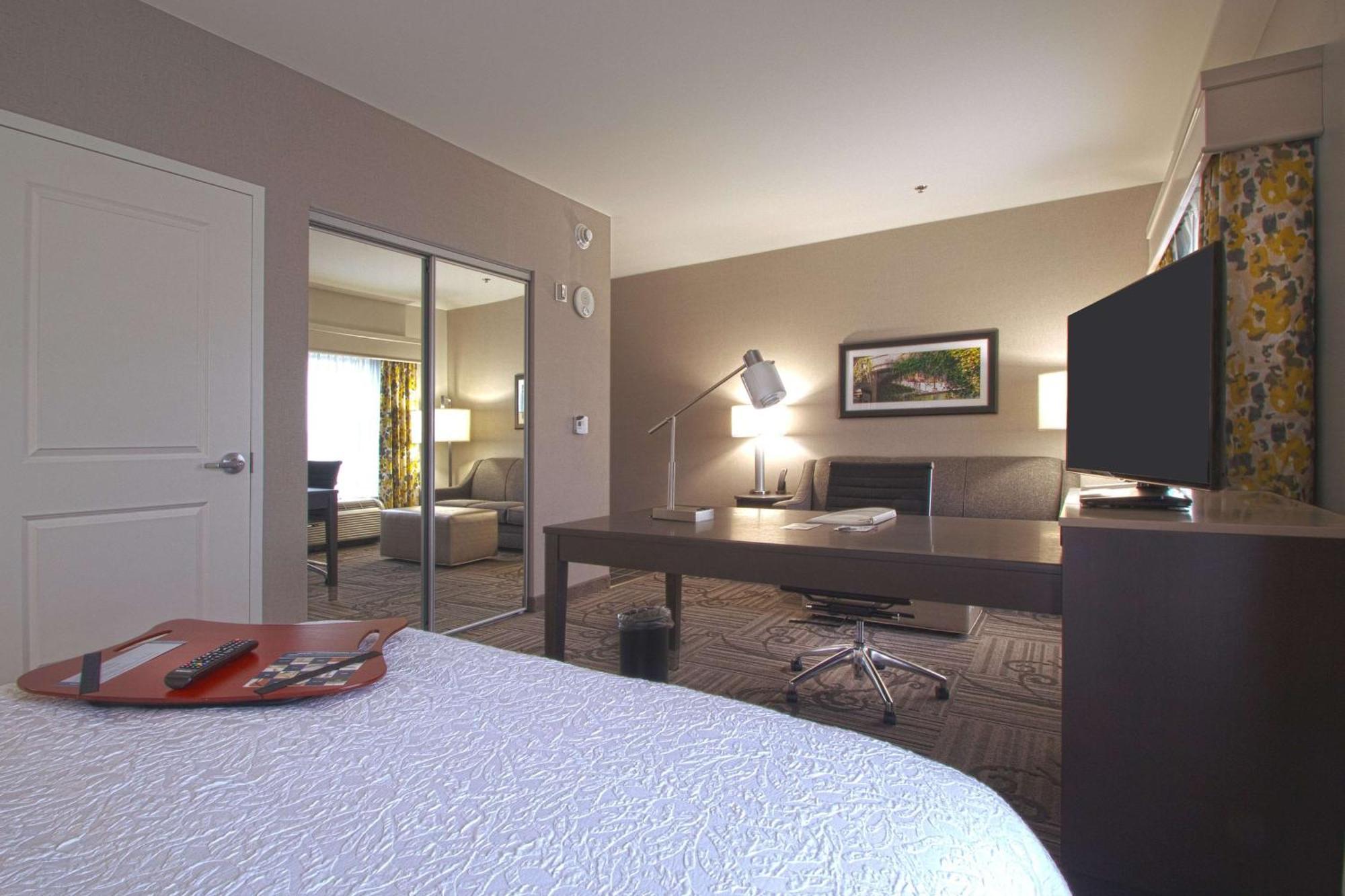 Hampton Inn & Suites Columbus/University Area Εξωτερικό φωτογραφία