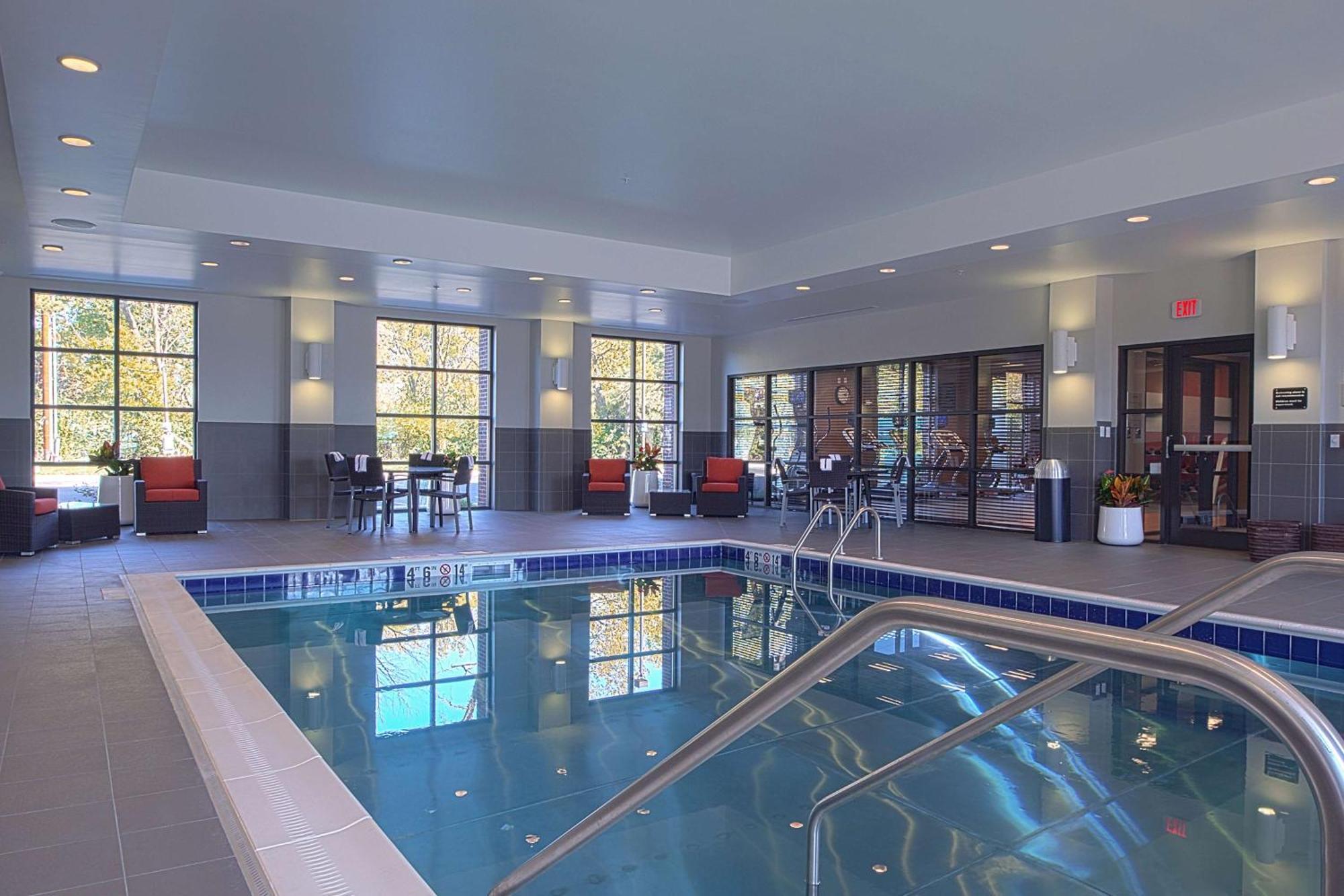 Hampton Inn & Suites Columbus/University Area Εξωτερικό φωτογραφία