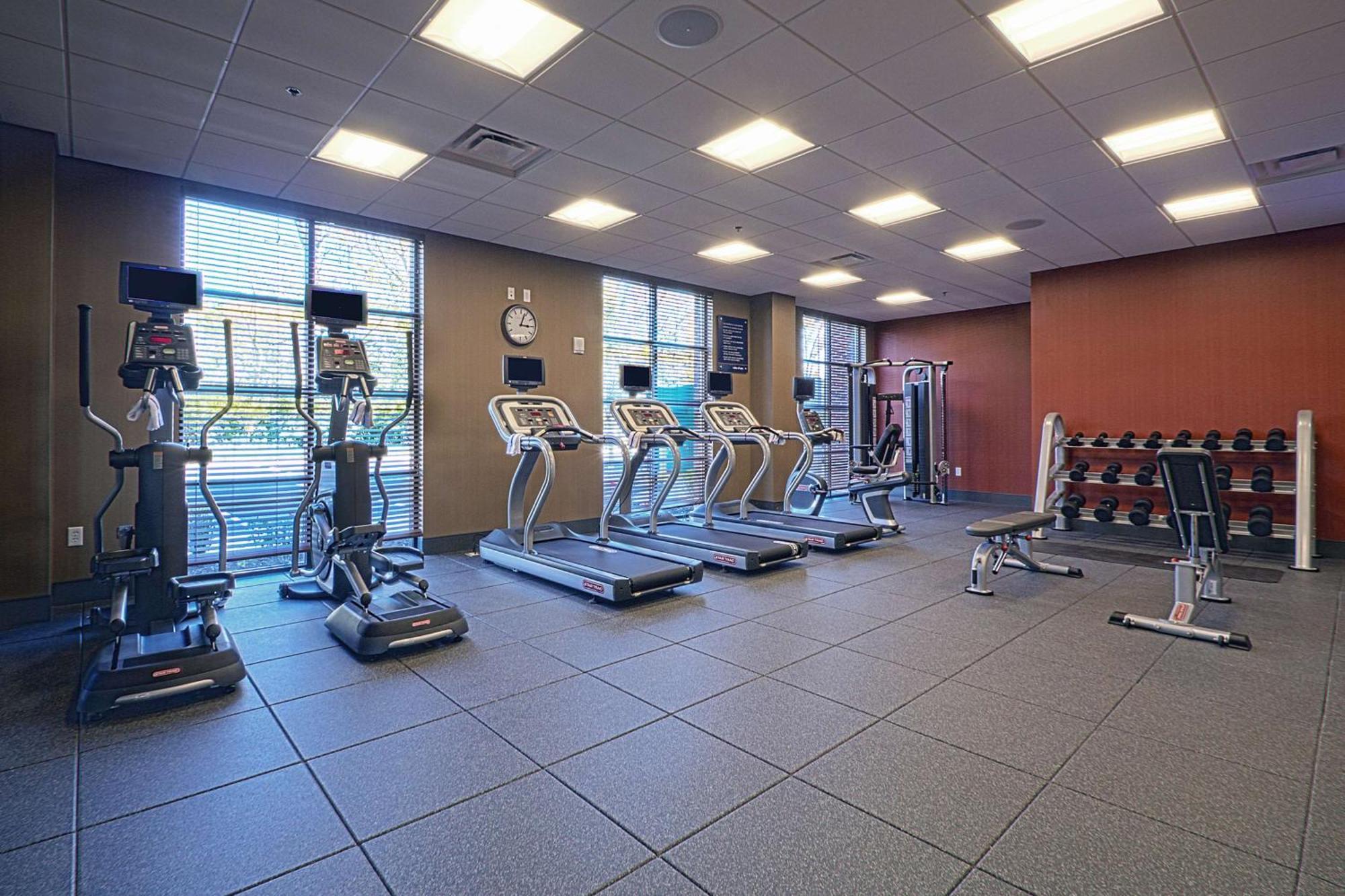Hampton Inn & Suites Columbus/University Area Εξωτερικό φωτογραφία